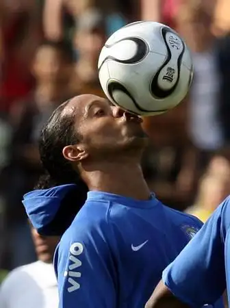 隊中亦不乏 隊中亦不乏