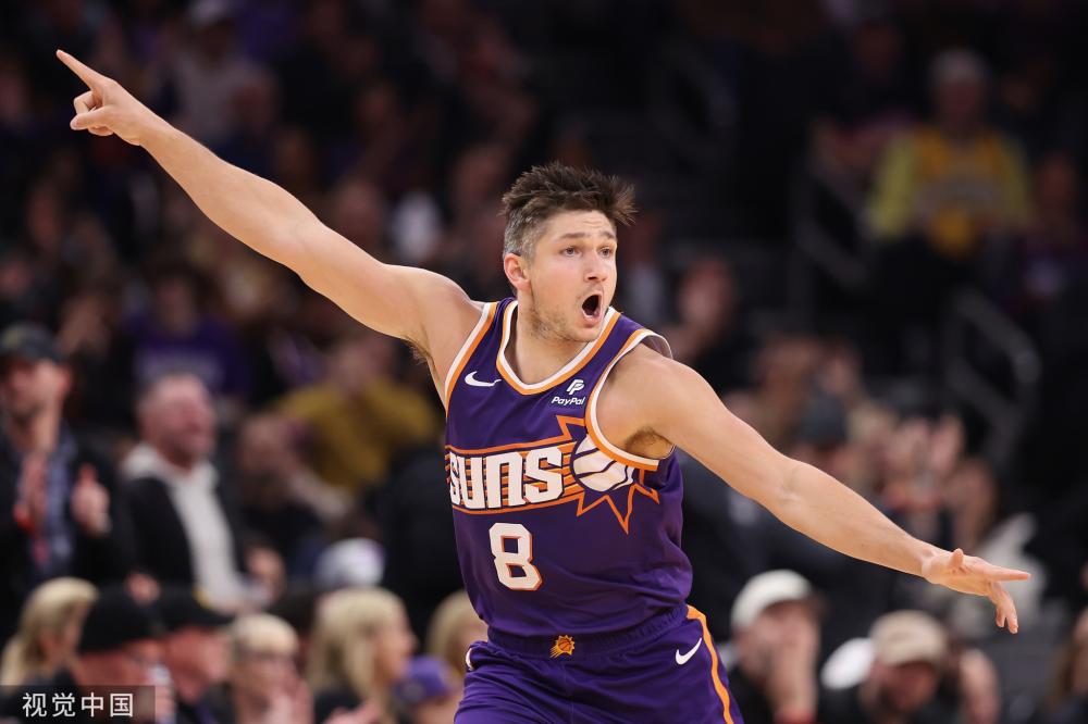 的表现则让 的表现则让