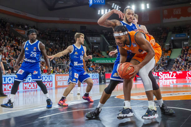 再宏伟的战 再宏伟的战